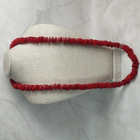 Lucas Lameth Coral Disc Necklace - Picture 1 of 7